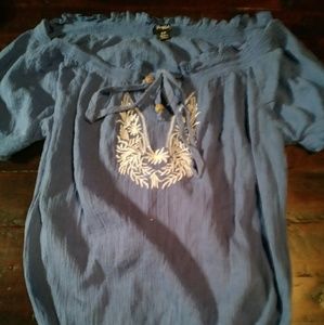 Small women's royal blue top